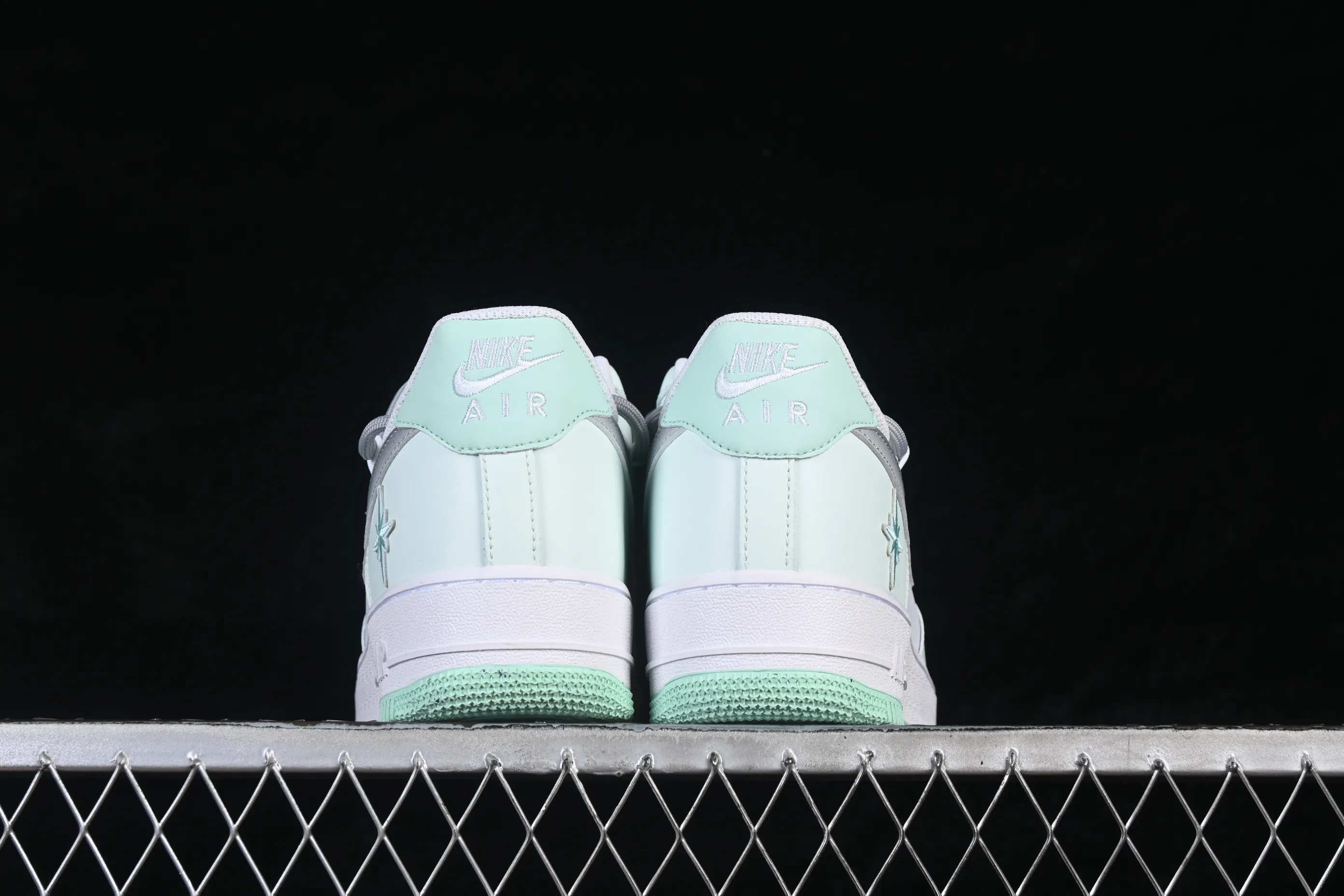 All categories Nk Air Force 1 Air Force series Nk Air Force 1 Low Air Force low-top Nike Air Force 1'07 Low Yunyu Qingfeng Air Force 1 low-top casual sneakers XX7981-476